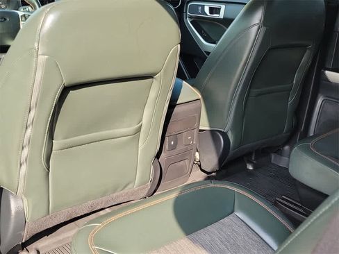 Used 2022 Ford Explorer Timberline image 8