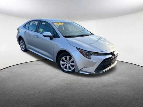 Certified 2024 Toyota Corolla LE image 2