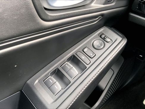 Used 2025 Honda Accord Sport image 36