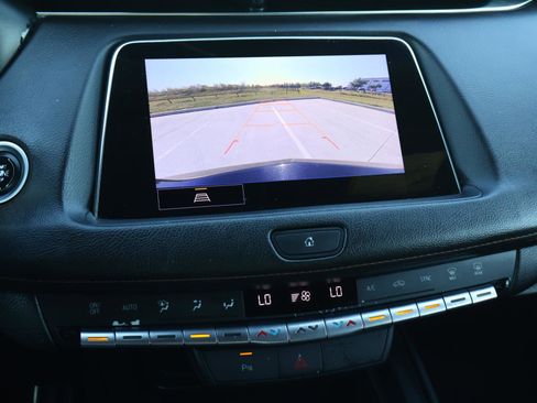 Certified 2022 Cadillac XT4 Sport w/ Safety Alert Package image 30