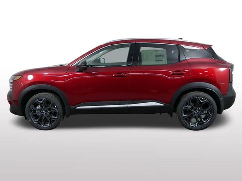New 2026 Nissan Kicks SR w/ SR Premium Package AWD/4WD image 6