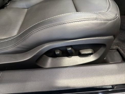 Used 2016 Chevrolet Corvette Z06 w/ 3LZ Preferred Equipment Group image 19