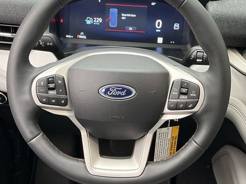 New 2026 Ford Explorer Active AWD/4WD image 16