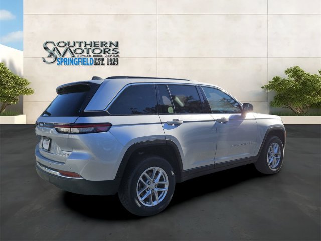 New 2026 Jeep Grand Cherokee Laredo X AWD/4WD image 5