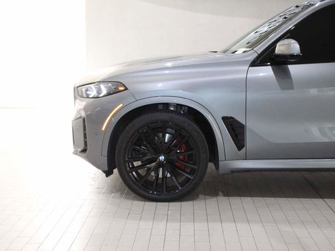 Used 2024 BMW X5 xDrive40i w/ M Sport Package image 4