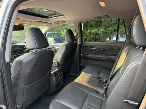 Used 2022 Honda Pilot Special Edition image 6