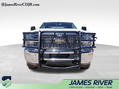 Used 2019 Chevrolet Silverado 2500 W/T AWD/4WD image 4
