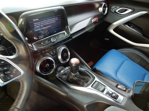 Used 2019 Chevrolet Camaro SS image 11