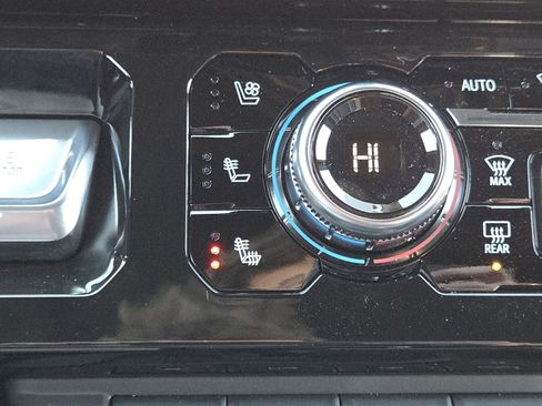 New 2026 GMC Sierra 1500 AT4X w/ AT4X AEV Edition AWD/4WD image 9