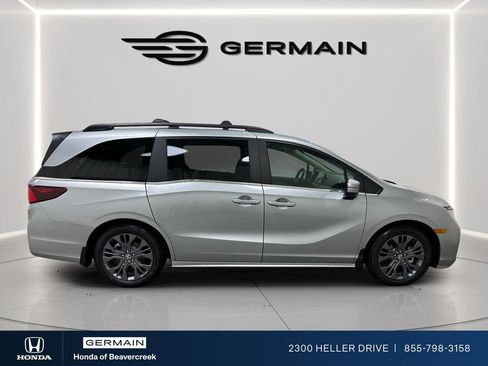 New 2026 Honda Odyssey Touring image 8