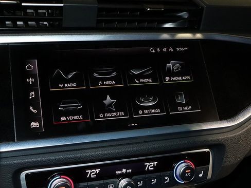 Used 2025 Audi Q3 2.0T Premium image 17