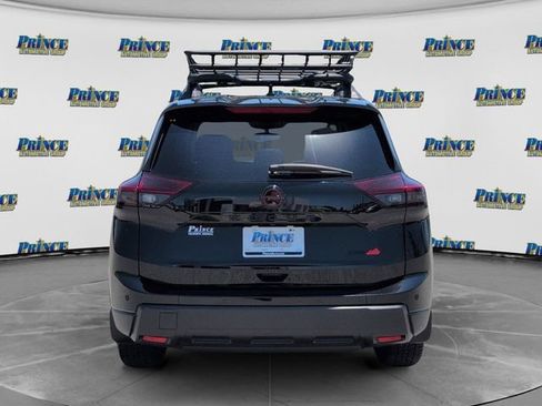 Used 2025 Nissan Rogue SV AWD/4WD image 10