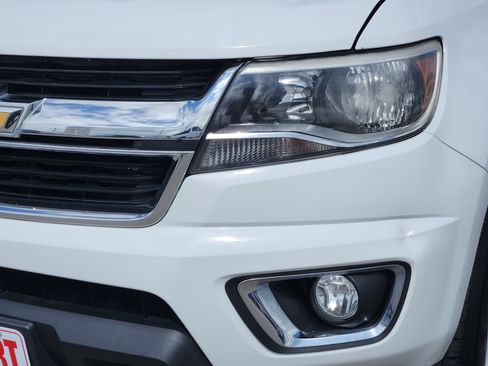 Used 2017 Chevrolet Colorado LT w/ LT Convenience Package RWD image 8