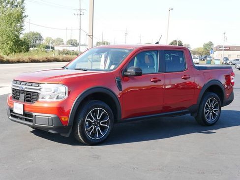 Used 2024 Ford Maverick Lariat image 2