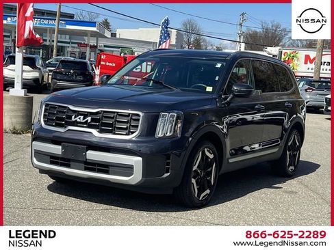 Used 2025 Kia Telluride S AWD/4WD image 4