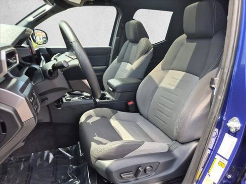 Used 2025 Toyota Tacoma TRD Sport w/ TRD Sport Upgrade Package AWD/4WD image 17
