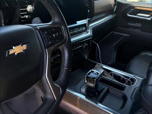 Used 2022 Chevrolet Silverado 1500 High Country AWD/4WD image 37