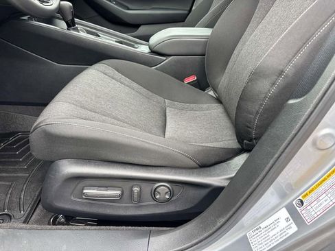 Used 2025 Honda Accord SE image 9