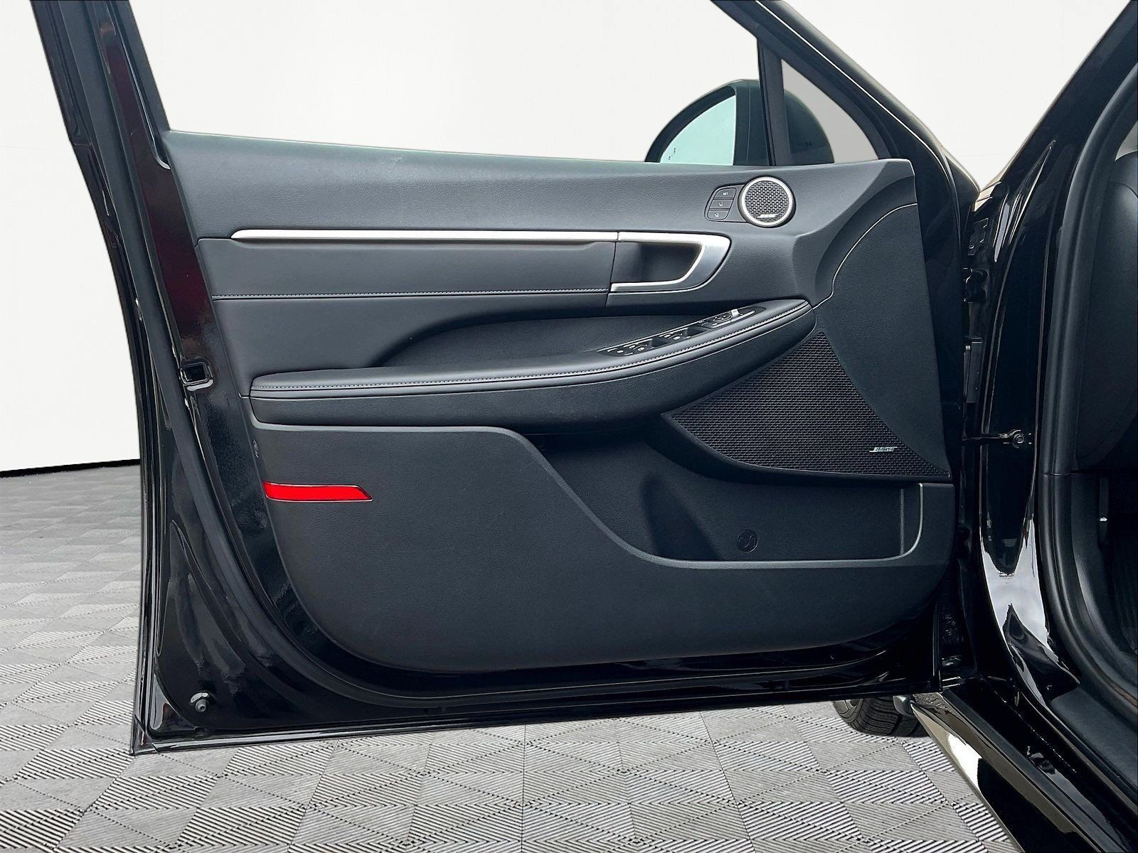 Used 2022 Hyundai Sonata Limited FWD image 19