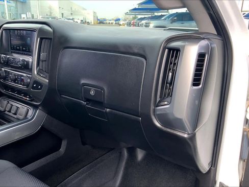 Used 2018 Chevrolet Silverado 1500 LT w/ Texas Edition image 19