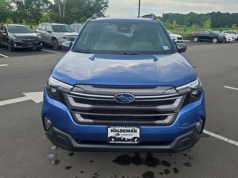 Used 2026 Subaru Forester Premium AWD/4WD image 2