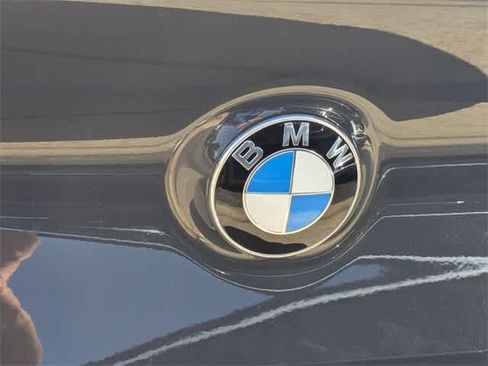 Used 2022 BMW M850i xDrive Convertible w/ Driving Assistance Package image 11