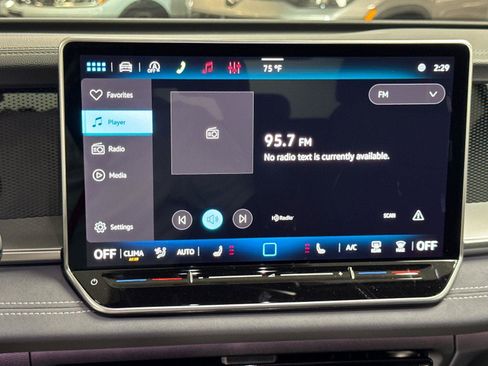 New 2026 Volkswagen Tiguan SE R-Line AWD/4WD image 17