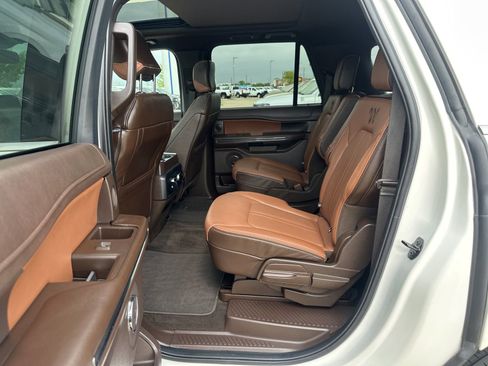 Used 2024 Ford Expedition Max King Ranch image 10