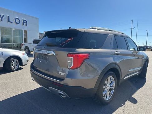 Used 2021 Ford Explorer Limited w/ Equipment Group 301A image 18