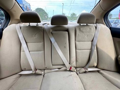 Used 2011 Honda Accord LX-P image 21