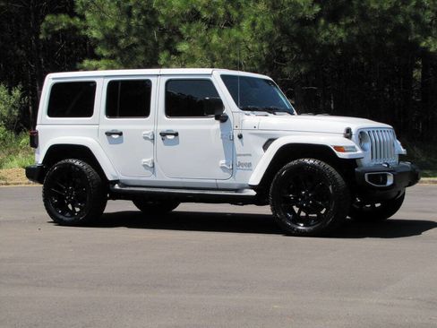 Used 2021 Jeep Wrangler Unlimited Sahara w/ Cold Weather Group image 3