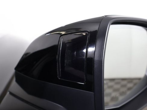 Used 2023 Audi SQ5 Premium Plus w/ Premium Plus Package image 40