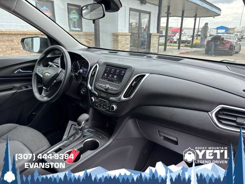 Used 2023 Chevrolet Equinox LT w/ Driver Convenience Package image 13