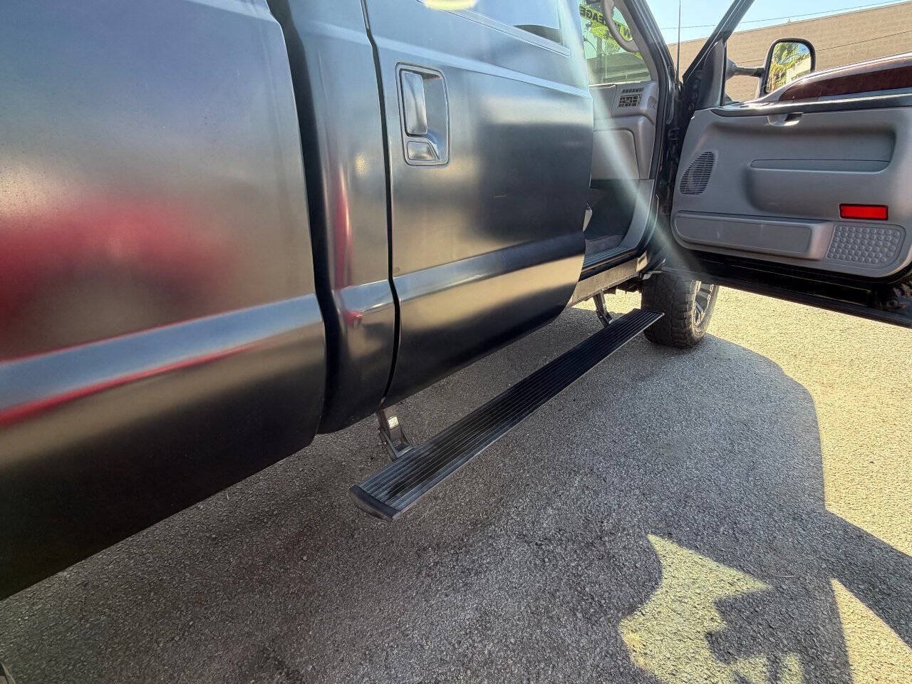 Used 2004 Ford F250 Lariat AWD/4WD image 7