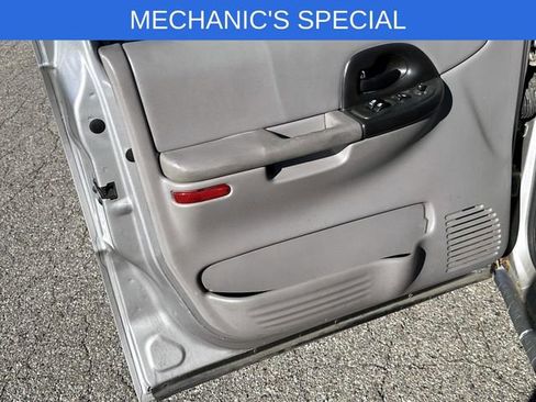 Used 2005 Chevrolet Venture LT w/ Deluxe Convenience Package image 15