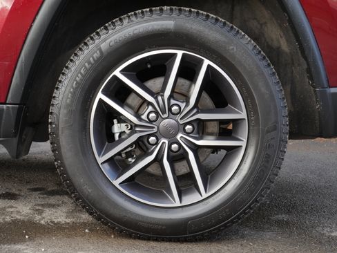 Used 2021 Jeep Grand Cherokee Limited w/ Trailer Tow Group IV image 17