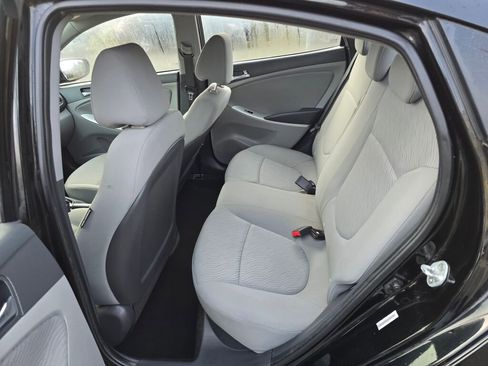 Used 2014 Hyundai Accent GLS w/ Option Group 2 image 16