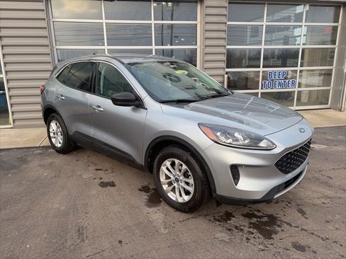 Used 2022 Ford Escape SE w/ Convenience Package image 4