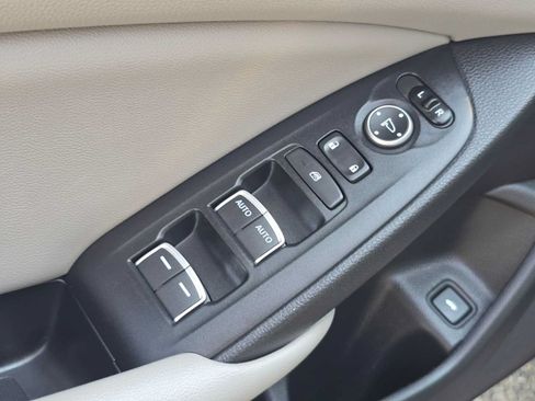 Used 2019 Honda Accord Touring image 24