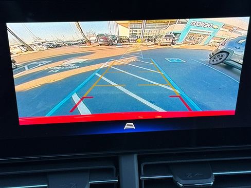 New 2026 Chevrolet Trax RS w/ Sunroof Package image 18