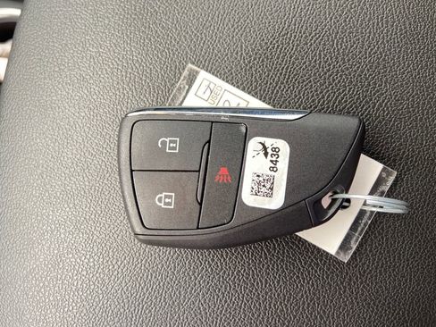 Used 2023 GMC Canyon Elevation image 30