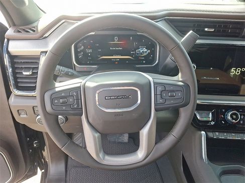 New 2026 GMC Sierra 2500 Denali w/ Denali Reserve Package image 9