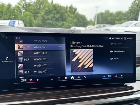 Used 2025 BMW X5 xDrive40i AWD/4WD image 18