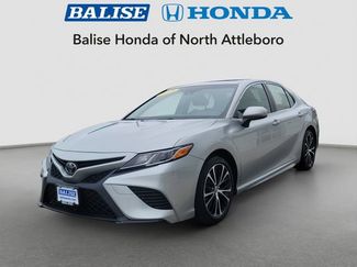 Used 2018 Toyota Camry SE w/ Moonroof Package video 1