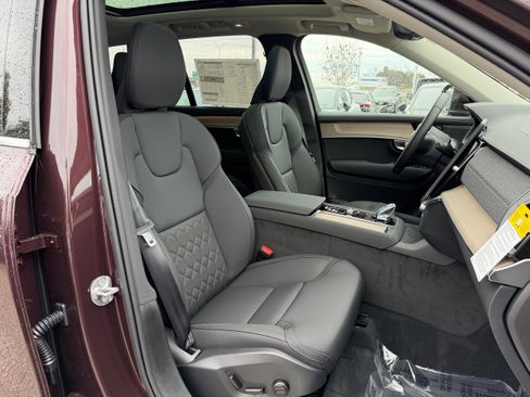 New 2026 Volvo XC90 B6 Plus image 8