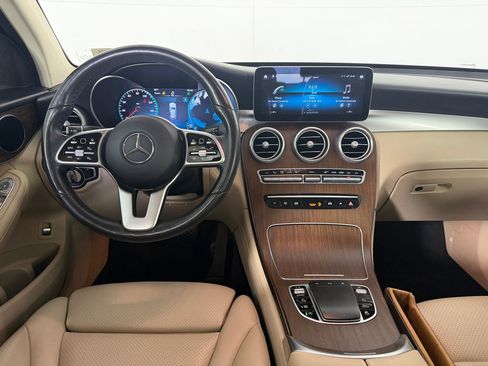 Used 2021 Mercedes-Benz GLC 300 4MATIC image 30