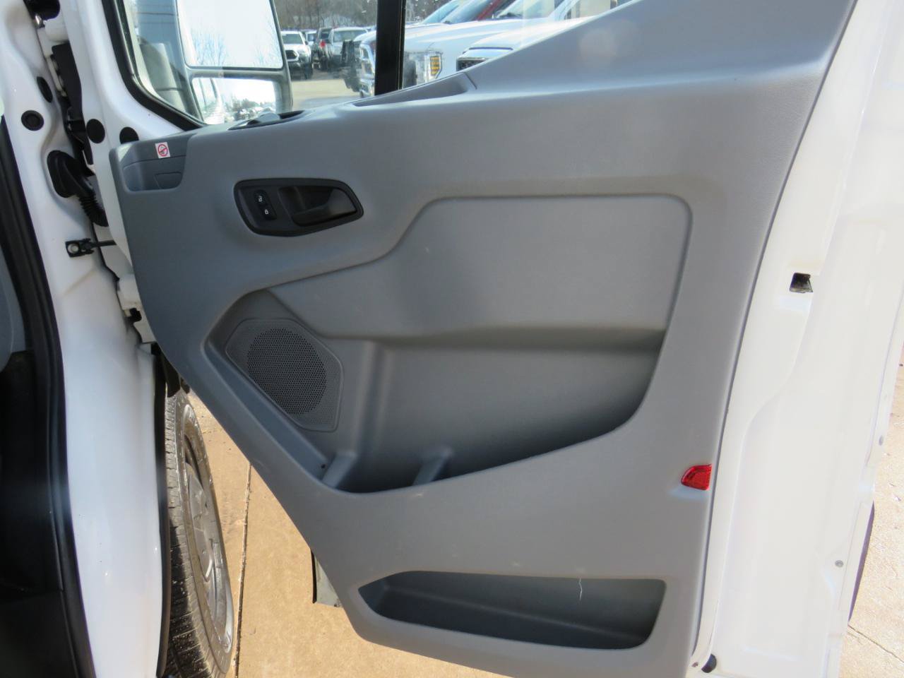 Used 2019 Ford Transit 250 148 Medium Roof RWD image 16