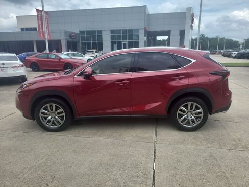 Used 2016 Lexus NX 200t FWD w/ Luxury Package image 2