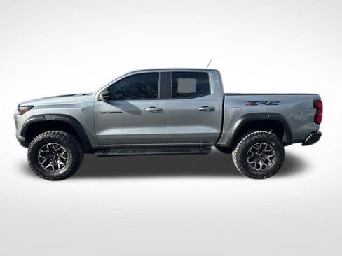 Used 2024 Chevrolet Colorado ZR2 w/ ZR2 Convenience Package III image 2