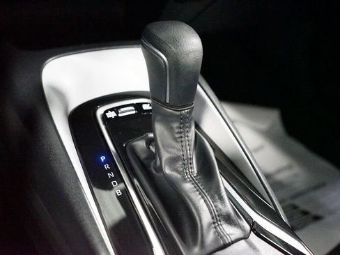 Used 2024 Toyota Corolla SE image 22